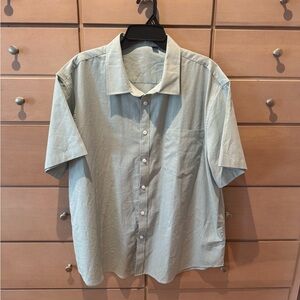 Source Unknown Light Sage Short-Sleeve Button-Down Shirt